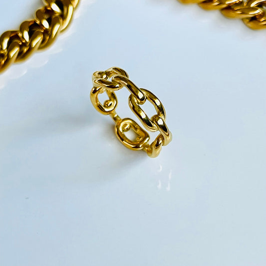 Ava Chain Ring